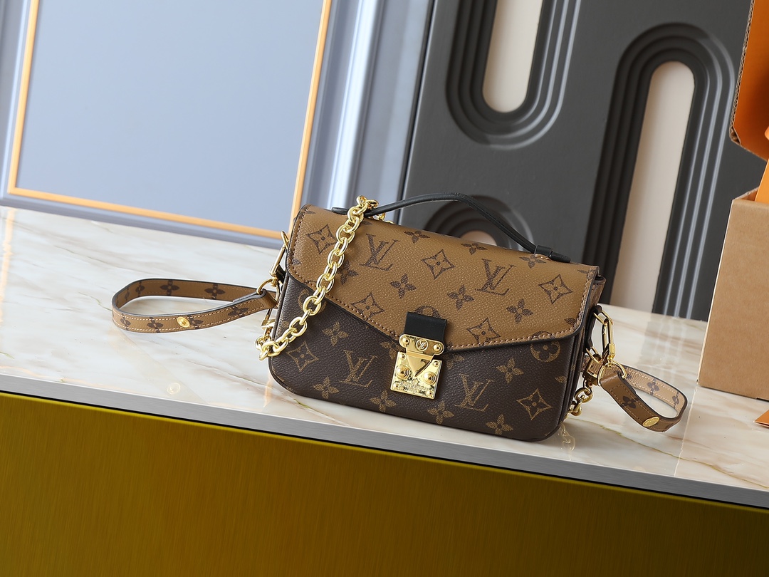LV Classic Handbag Monogram Canvas Model M13839 Zip Closure Limited Edition